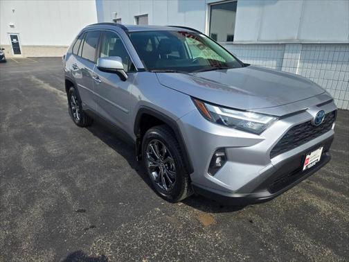 2022 Toyota RAV4 Hybrid XLE Premium