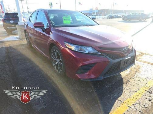 2018 Toyota Camry SE