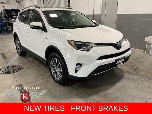 2017 Toyota RAV4 Hybrid XLE