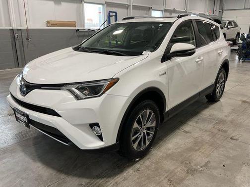 2017 Toyota RAV4 Hybrid XLE