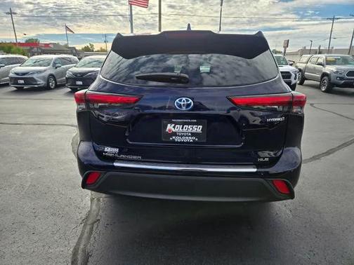 2021 Toyota Highlander Hybrid XLE