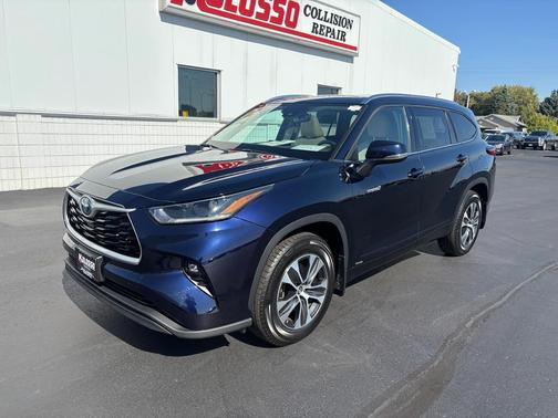 2021 Toyota Highlander Hybrid XLE
