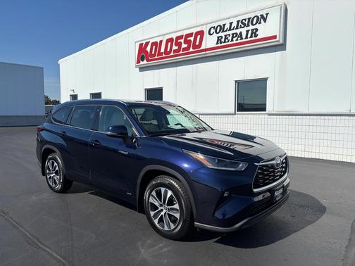 2021 Toyota Highlander Hybrid XLE