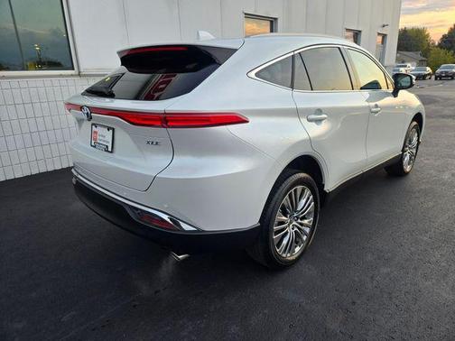 2024 Toyota Venza XLE