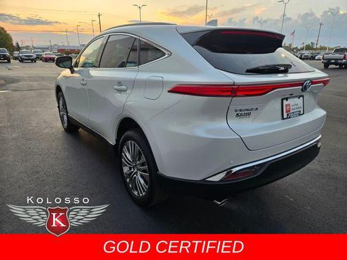 2024 Toyota Venza XLE