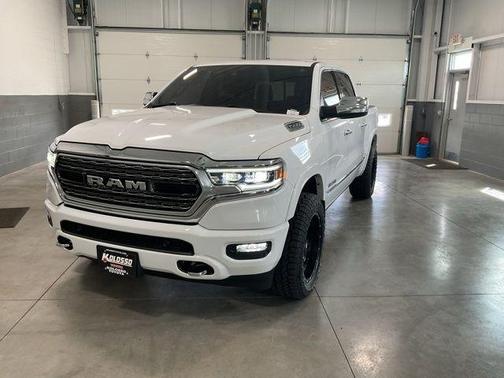Bright White Clearcoat 2021 RAM 1500 Limited