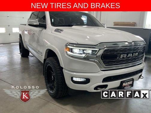 Bright White Clearcoat 2021 RAM 1500 Limited