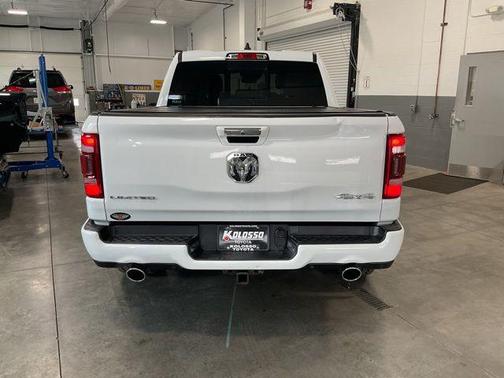 Bright White Clearcoat 2021 RAM 1500 Limited