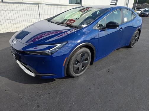 2026 Toyota Prius Plug-In Hybrid SE