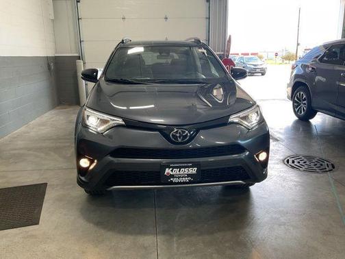 Magnetic Gray Metallic 2017 Toyota RAV4 SE