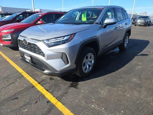 2023 Toyota RAV4 LE