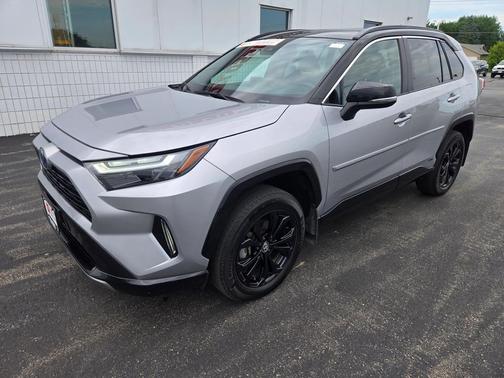 2023 Toyota RAV4 Hybrid SE