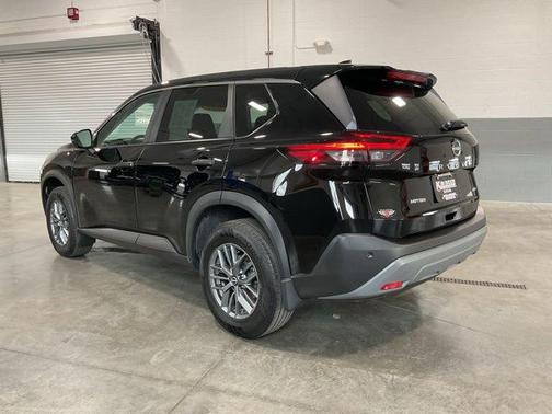 Super Black 2022 Nissan Rogue S