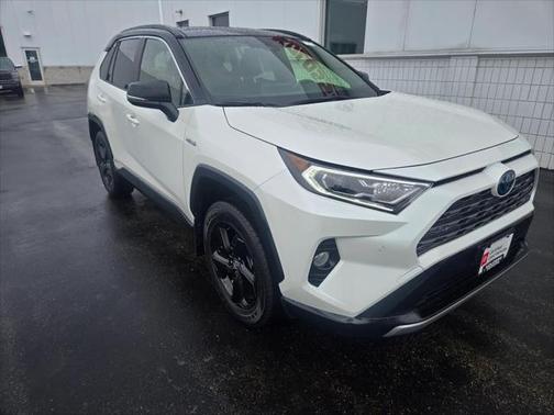 2020 Toyota RAV4 Hybrid SE