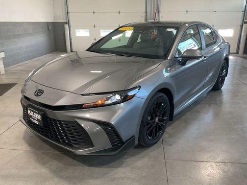 Heavy Metal 2025 Toyota Camry SE