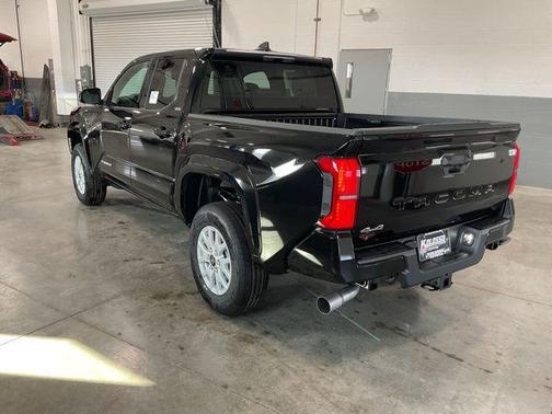 0202/Ff10 2026 Toyota Tacoma SR5