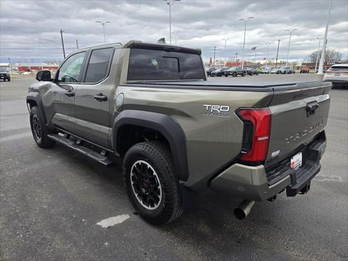 2024 Toyota Tacoma Hybrid TRD