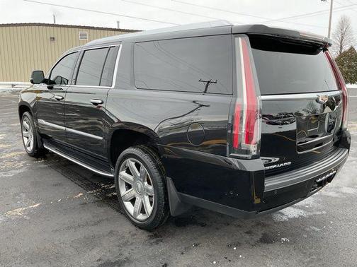 2019 Cadillac Escalade ESV Premium Luxury