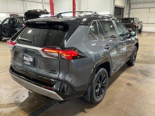 2024 Toyota RAV4 Hybrid SE