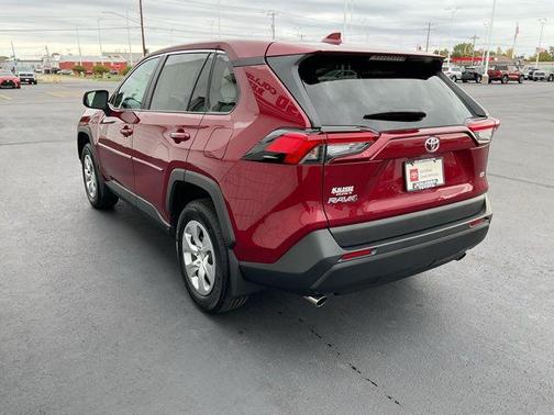 2023 Toyota RAV4 LE