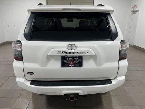 Super White 2019 Toyota 4Runner SR5