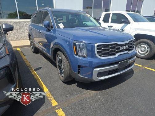 Midnight Lake Blue 2023 Kia Telluride S