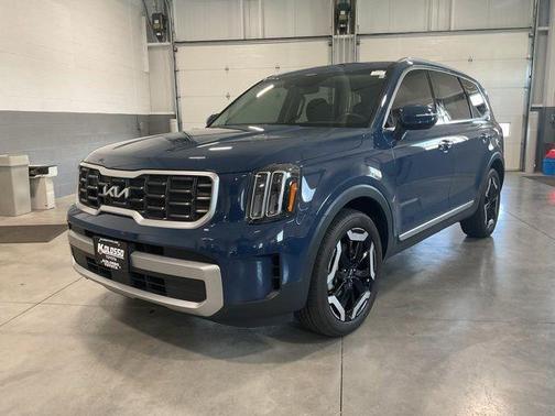Midnight Lake Blue 2023 Kia Telluride S