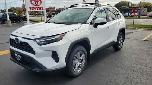 2025 Toyota RAV4 XLE