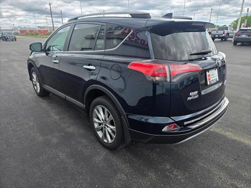 2018 Toyota RAV4 Hybrid SE