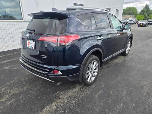 2018 Toyota RAV4 Hybrid SE