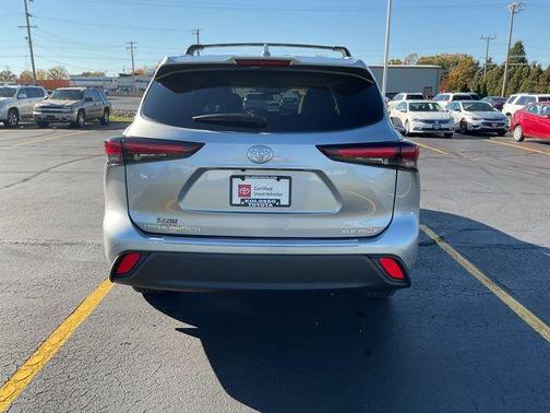 2024 Toyota Highlander XLE