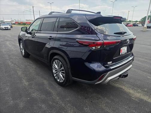 2024 Toyota Highlander Platinum