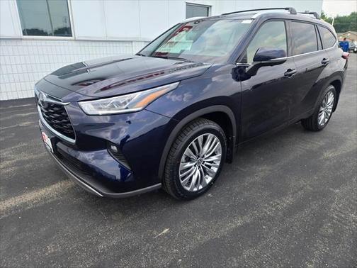 2024 Toyota Highlander Platinum