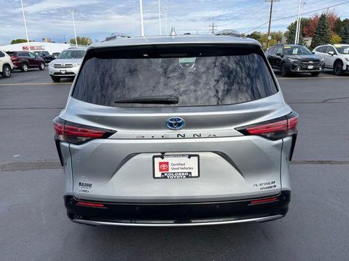 2021 Toyota Sienna Platinum 7 Passenger