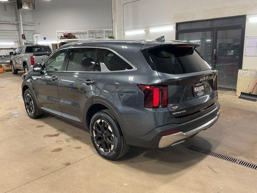 2024 Kia Sorento S