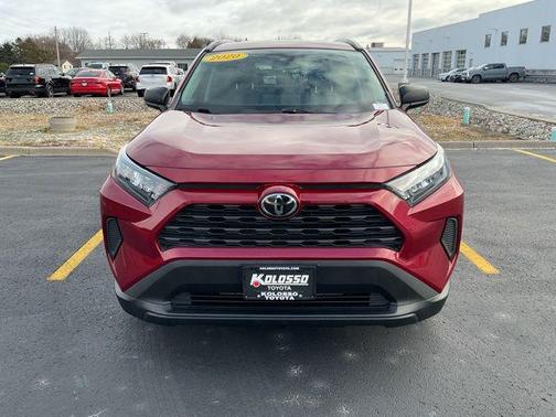 2020 Toyota RAV4 LE