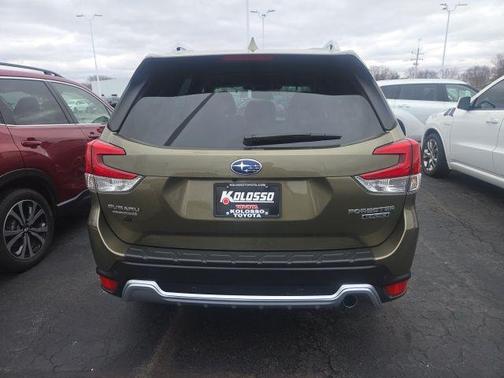 Autumn Green Metallic 2022 Subaru Forester Touring