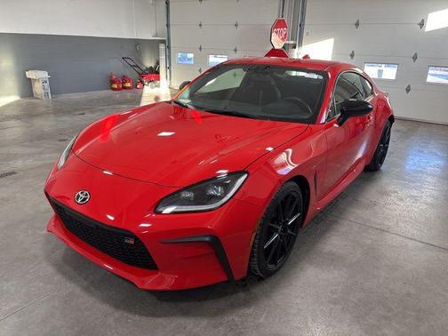 2024 Toyota GR86 Premium