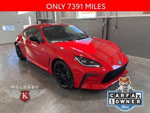 2024 Toyota GR86 Premium