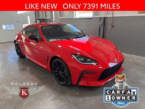 2024 Toyota GR86 Premium