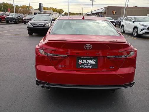 2025 Toyota Camry SE