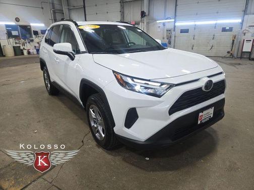 2025 Toyota RAV4 XLE