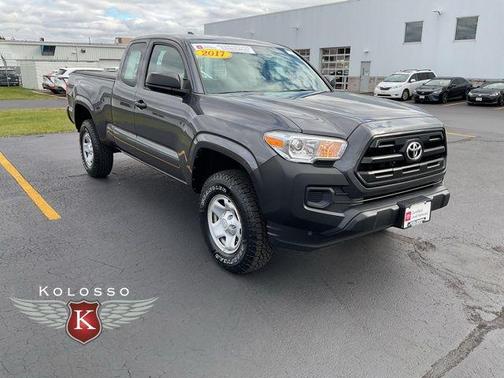 2017 Toyota Tacoma SR