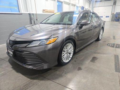 2018 Toyota Camry Hybrid XLE