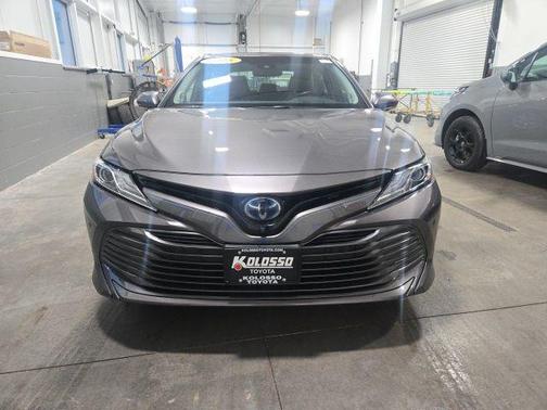 2018 Toyota Camry Hybrid XLE