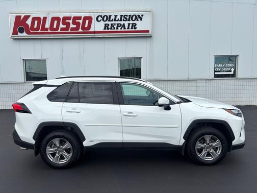 2023 Toyota RAV4 Hybrid XLE