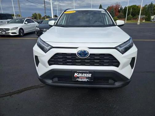 2023 Toyota RAV4 Hybrid XLE