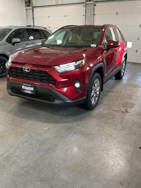2025 Toyota RAV4 XLE Premium