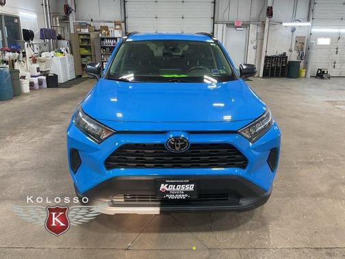2019 Toyota RAV4 LE