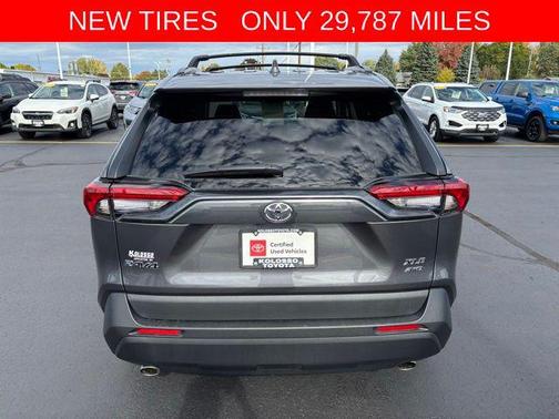 2022 Toyota RAV4 XLE